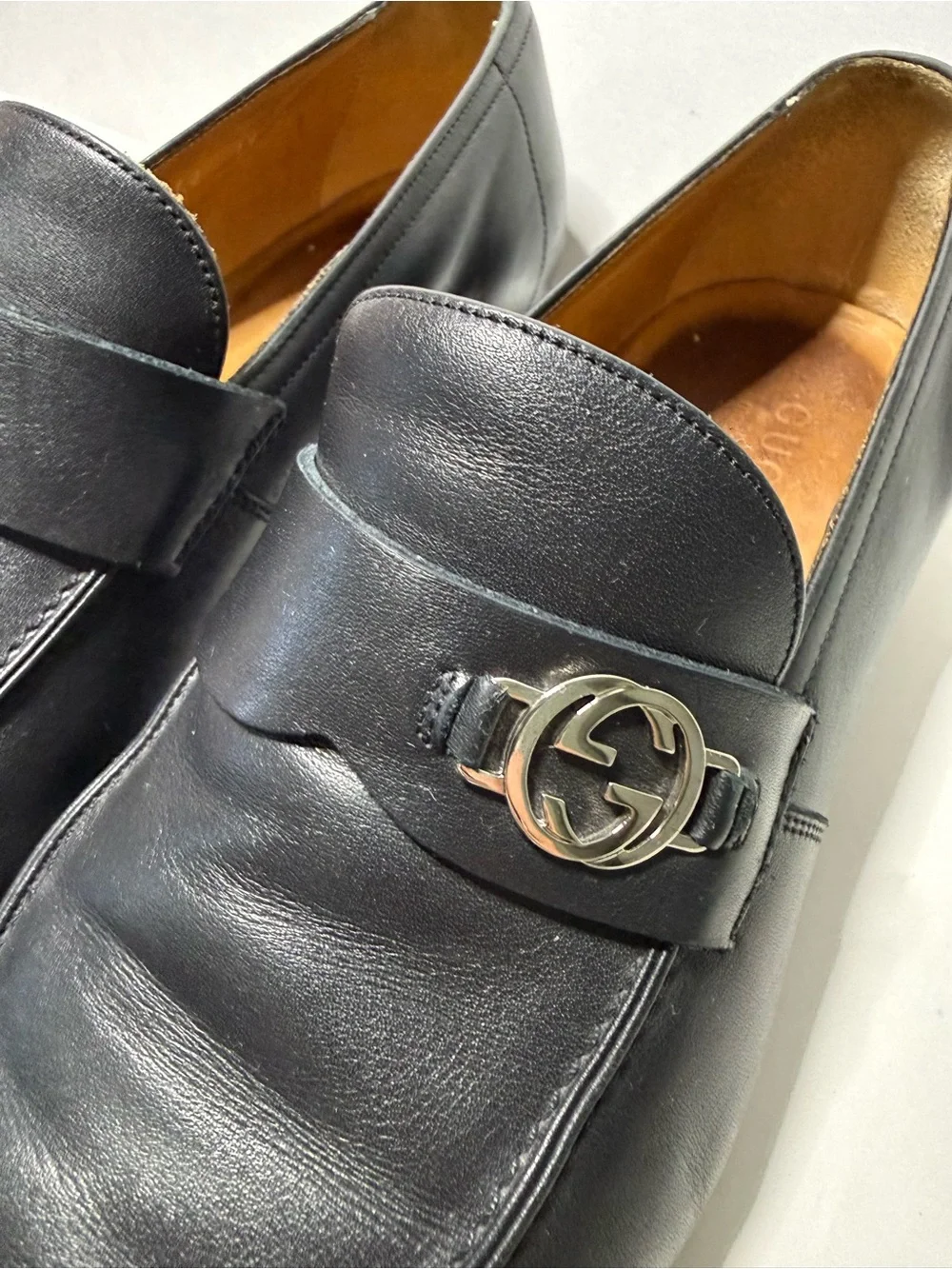 Gucci Black Leather Slip-On Loafers with Silver Interlocking G Almond Toe